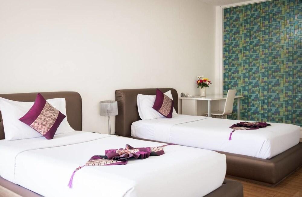 Mark Land Pattaya Beach Exterior photo