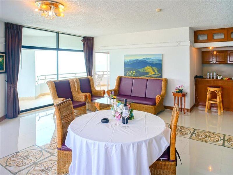 Mark Land Pattaya Beach Exterior photo