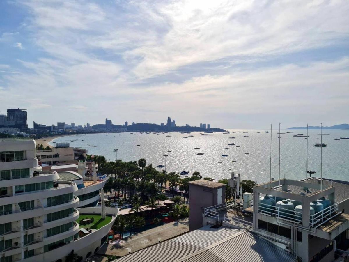 Mark Land Pattaya Beach Exterior photo