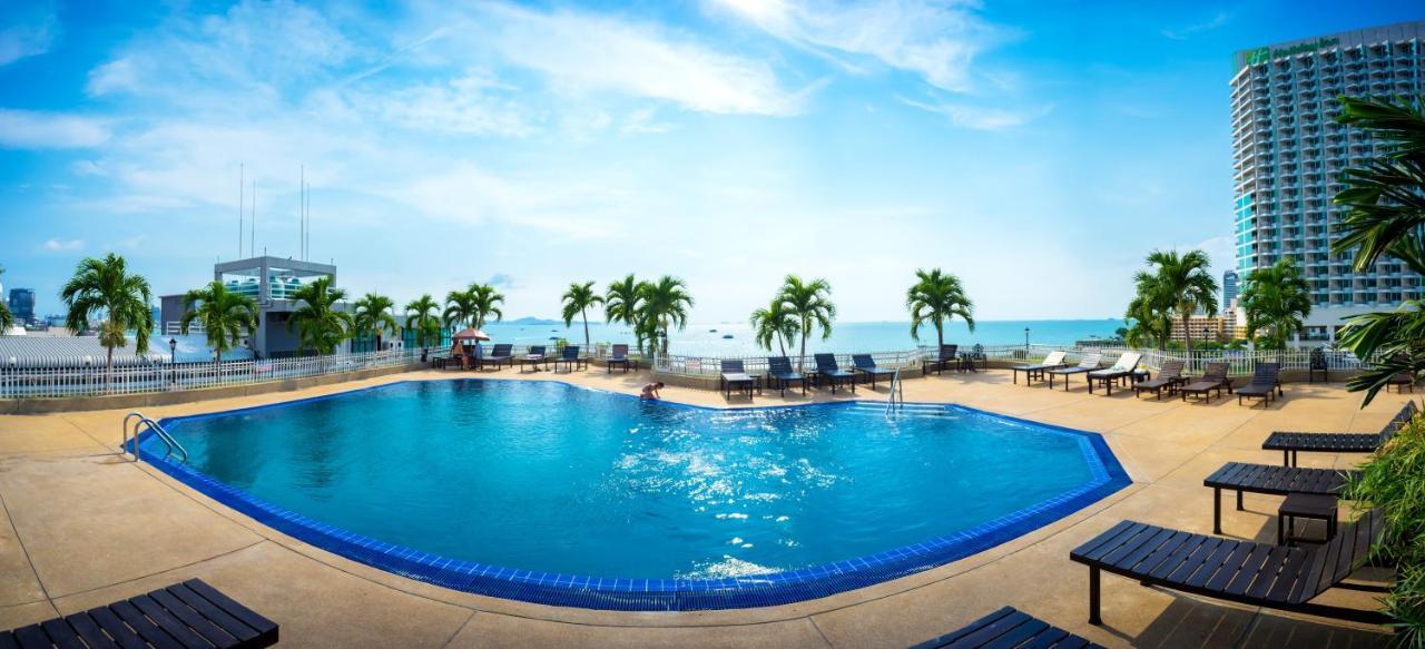 Mark Land Pattaya Beach Exterior photo