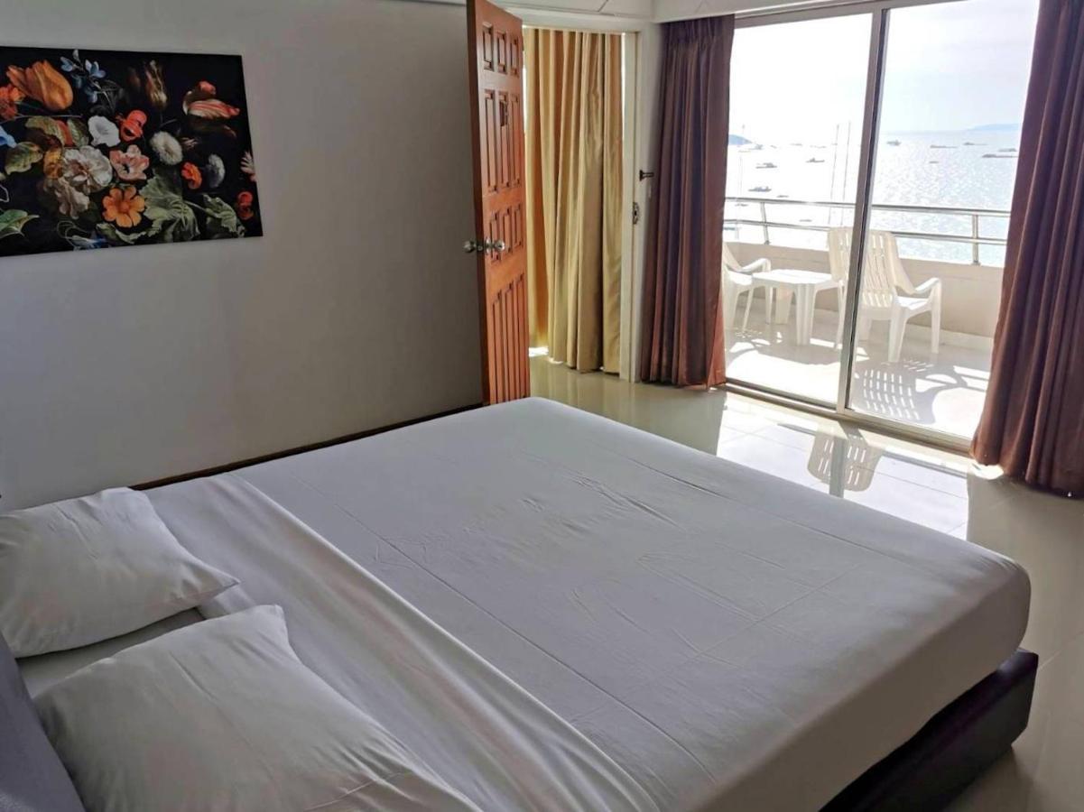 Mark Land Pattaya Beach Exterior photo