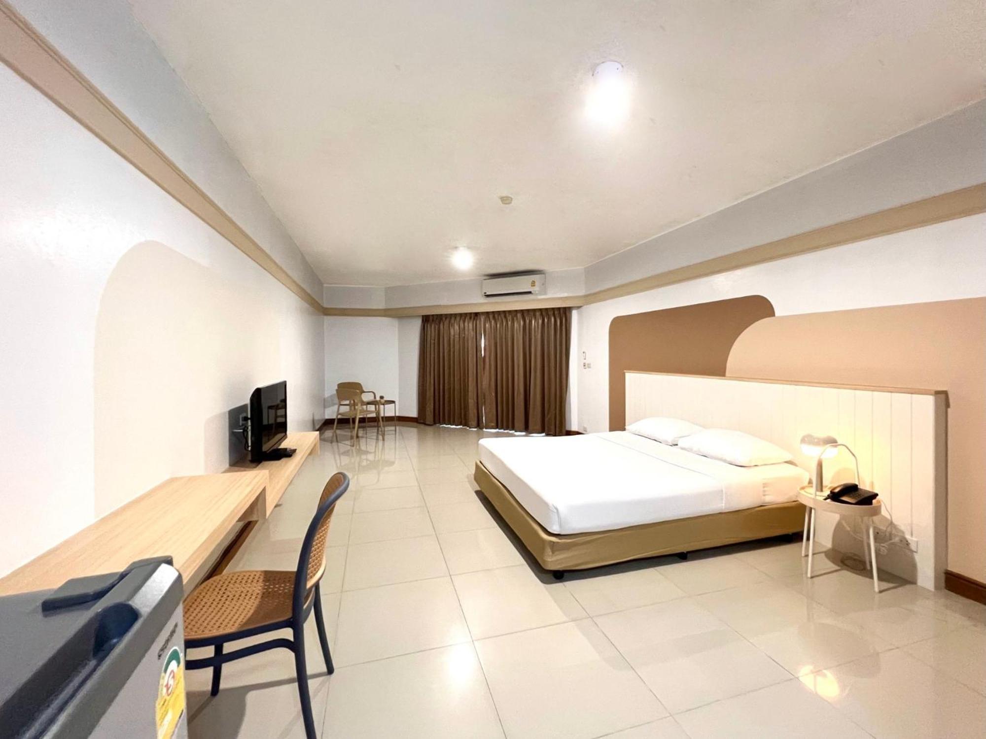 Mark Land Pattaya Beach Exterior photo